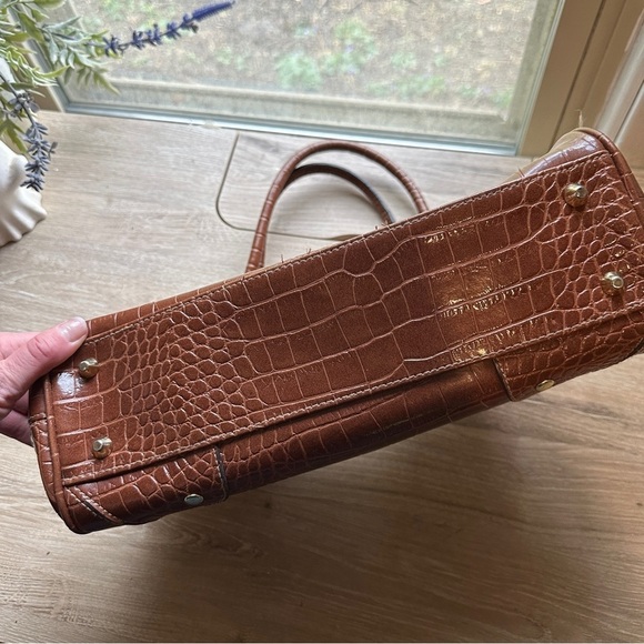 Y2k brown faux leather crocodile style shoulder bag - Picture 8 of 11